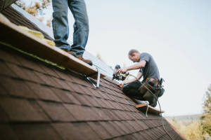Local Roofers in Belle Plaine, IA
